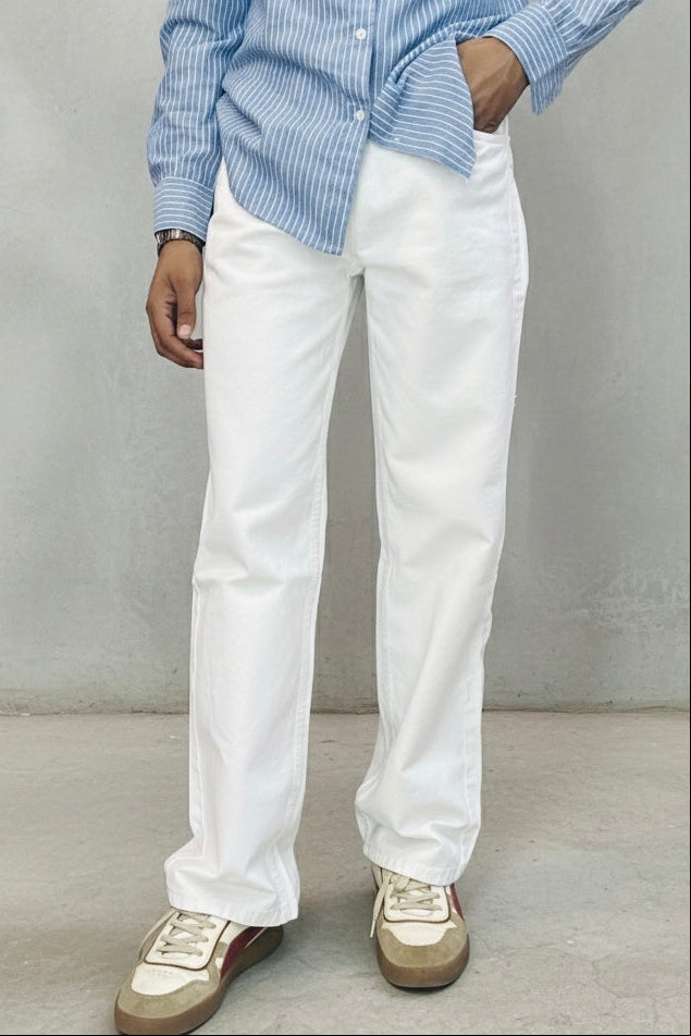 White Straigh fit baggy jeans