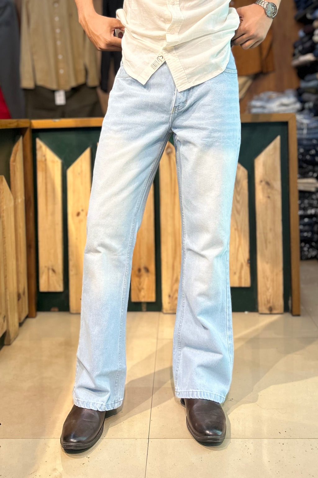 Shaded Bootcut Jeans (light Blue)